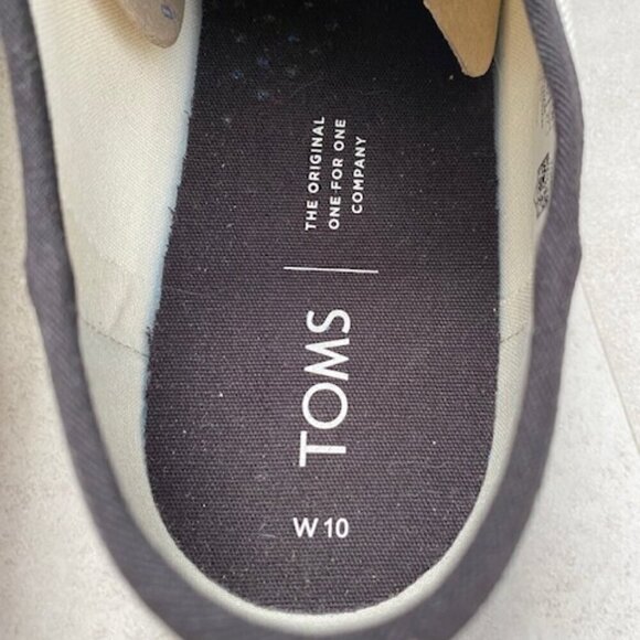 NWT TOMS Carmel Canvas White Black Preppy Lace up Shoes Sneakers Shoes SZ 10 - Picture 9 of 14